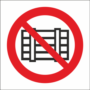 P12 Запрещается загромождать проходы и (или) складировать (квадрат)